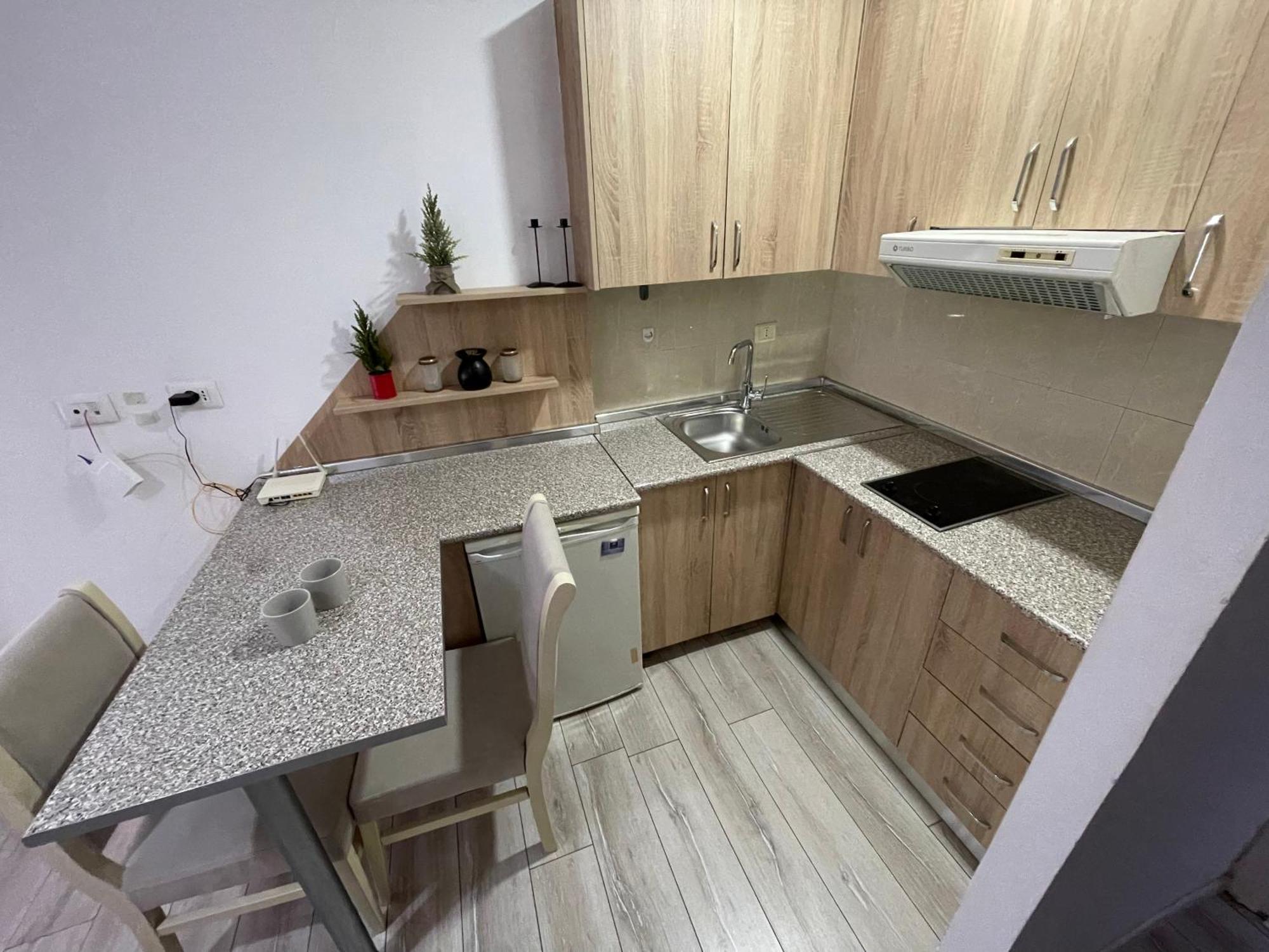 Downtown Modern Studio Apartment Tiran Dış mekan fotoğraf